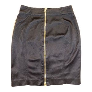 H&M Mini Skirt Size 6 with full gold zipper in back